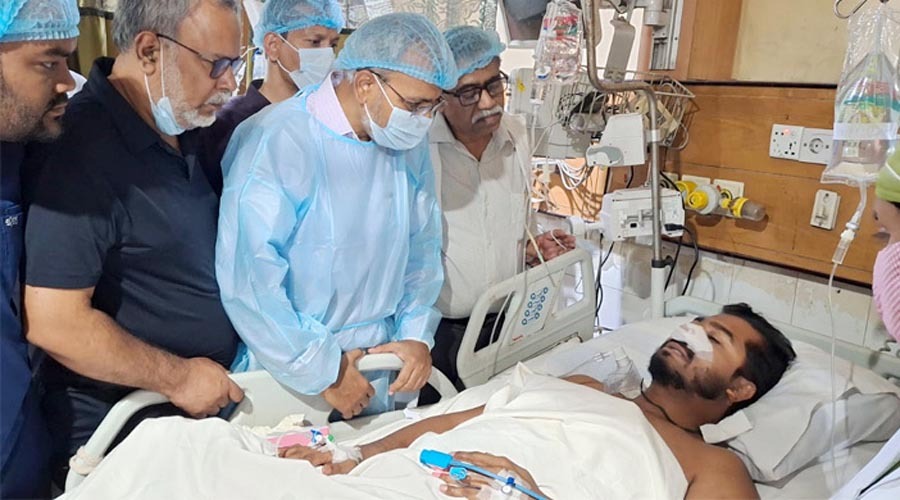 নুরের খোঁজ নিতে হাসপাতালে বিএনপি নেতারা