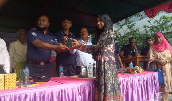 গ্রীণ লাইফের প্রতিষ্ঠা বার্ষিকী উপলক্ষে র‌্যালী, সভা ও কৃতি শিক্ষার্থীদের সংবর্ধনা