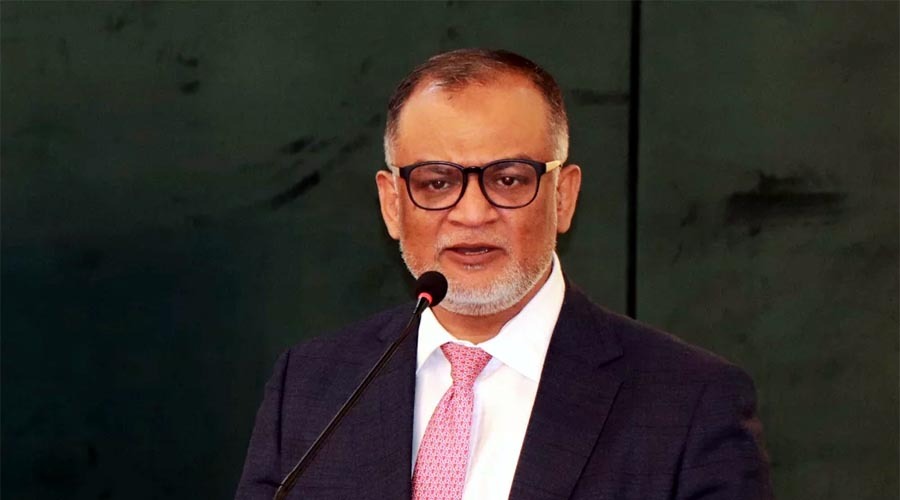 রপ্তানি বাড়াতে পণ্যের বৈচিত্র্য জরুরি, আন্তর্জাতিক সম্পর্ক জোরদার করতে হবে: বাণিজ্য উপদেষ্টা