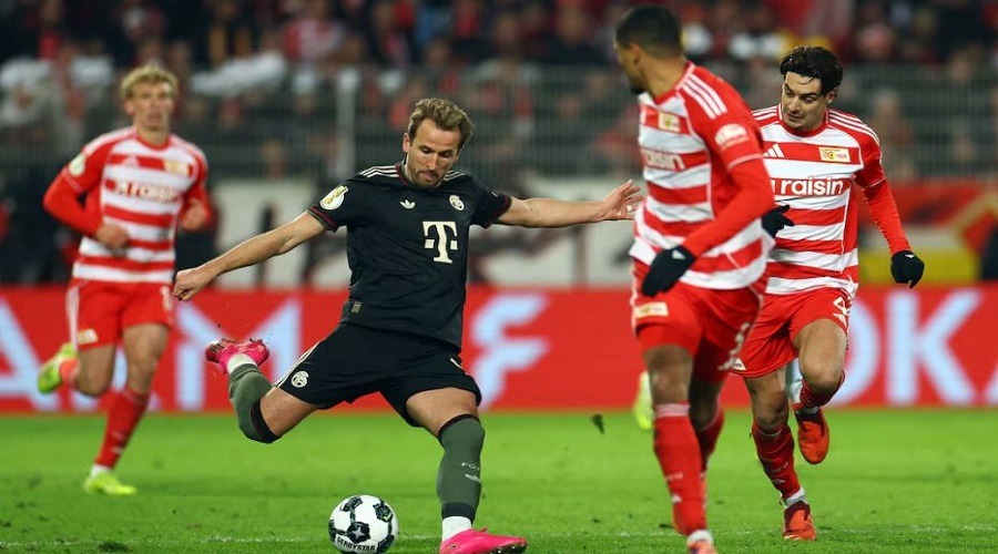 ৫ গোলের ম্যাচে এক গোল করেই কোয়ার্টারে বায়ার্ন