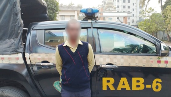 মানব পাচার মামলার পলাতক আসামি মো: আলমগীর মিনা গোপালগঞ্জে গ্রেফতার