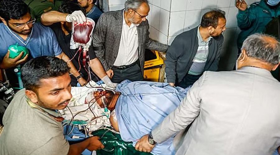 গুলিবিদ্ধ হাদিকে নেওয়া হলো এভারকেয়ার হাসপাতালে