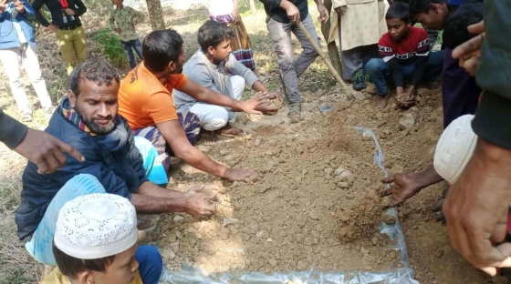 তানোরে বাড়ির পাশেই চিরনিদ্রায় শাহিত হলেন শিশু সাজিদ