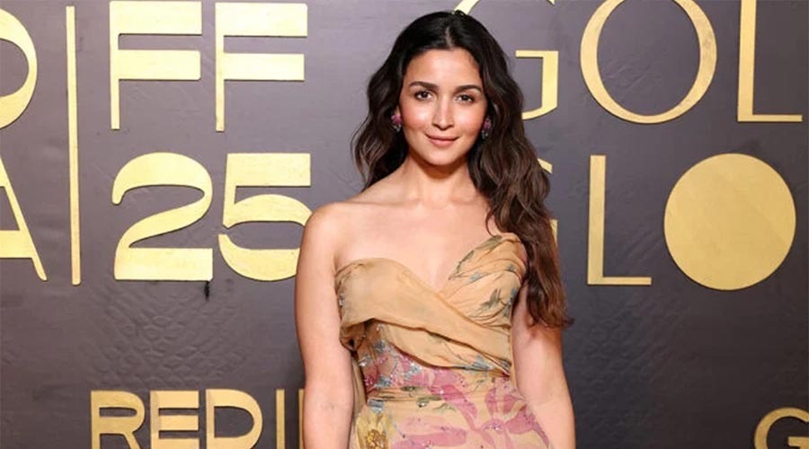 সৌদিতে বিশেষ সম্মাননায় ভূষিত আলিয়া ভাট