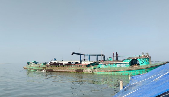 ভূঞাপুরে যমুনা নদীতে অবৈধ বালু উত্তোলন: ৫ জনকে জরিমানা