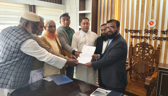 ব্যারিস্টার কায়সার কামালের পক্ষে মনোনয়নপত্র সংগ্রহ