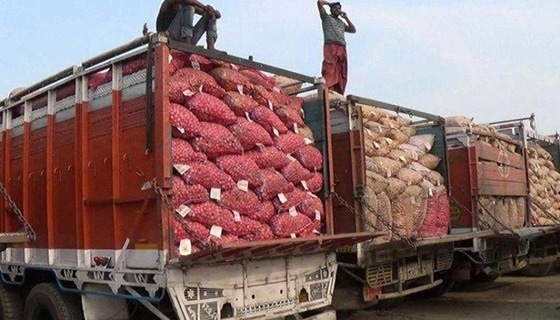 তিন মাস পর বেনাপোল বন্দর দিয়ে ফের পেঁয়াজ আমদানি শুরু