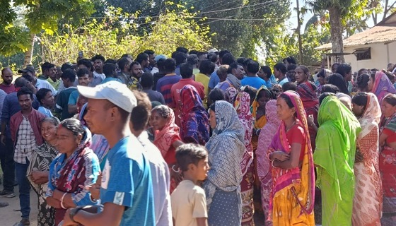 কমলগঞ্জে চিকিৎসকের অবহেলায় শিশু মৃত্যু. আলীনগর চা বাগানে শ্রমিকদের বিক্ষোভ