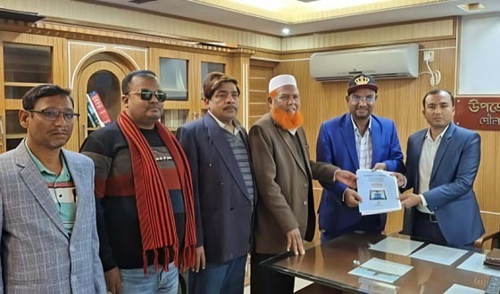 দৌলতপুরে নুরুজ্জামান হাবলু মোল্লা'র মনোনয়ন ফরম সংগ্রহ।