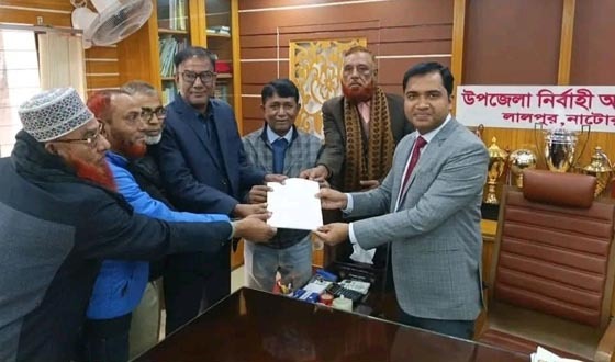 নাটোর-১ আসনে টিপুর পক্ষে মনোনয়ন ফরম উত্তোলন