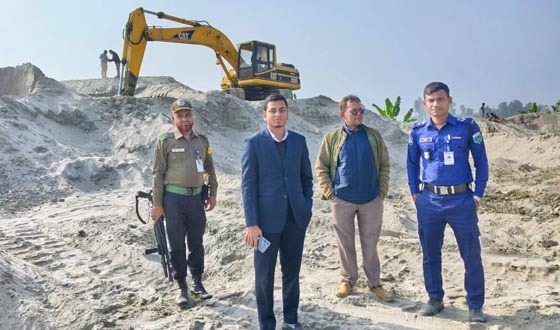 সারিয়াকান্দিতে অবৈধ ভাবে বালু উত্তোলনে জরিমানা