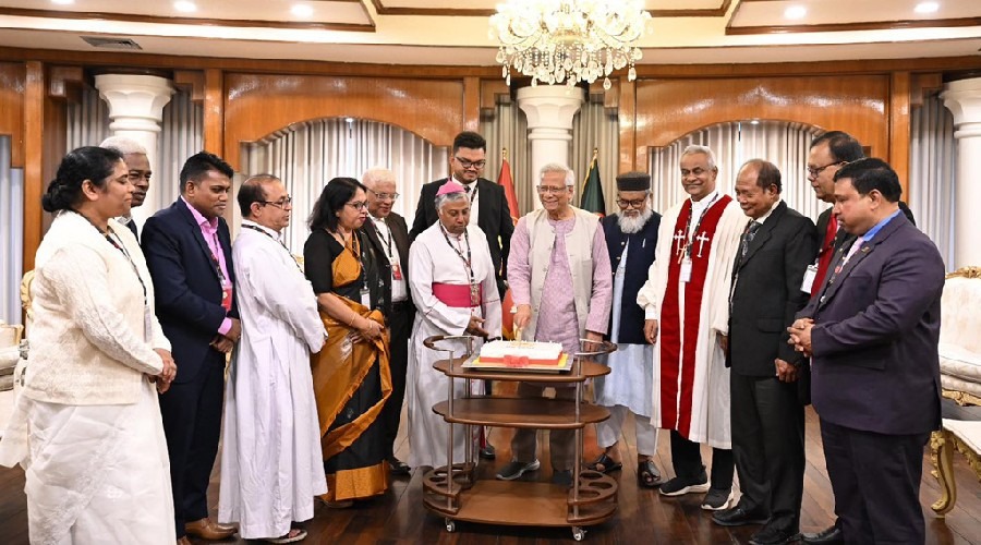 যমুনায় বড়দিনের শুভেচ্ছা বিনিময়, ধর্মীয় নেতাদের সঙ্গে ড. ইউনূস