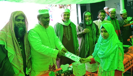 কয়রায় দারুল হিকমা মডেল মাদ্রাসার বার্ষিক পরীক্ষার ফল প্রকাশ ও পুরস্কার বিতরণ