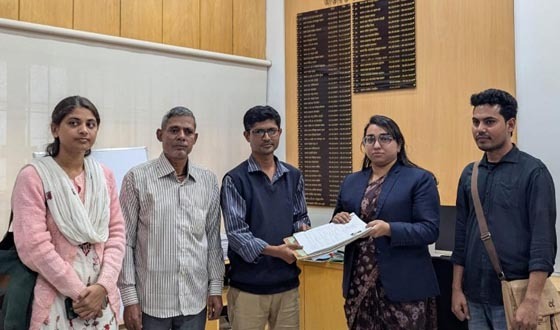 সিলেট -১ আসনে বাসদ মনোনীত প্রার্থী সঞ্জয় কান্ত দাসের মনোনয়ন ফরম দাখিল