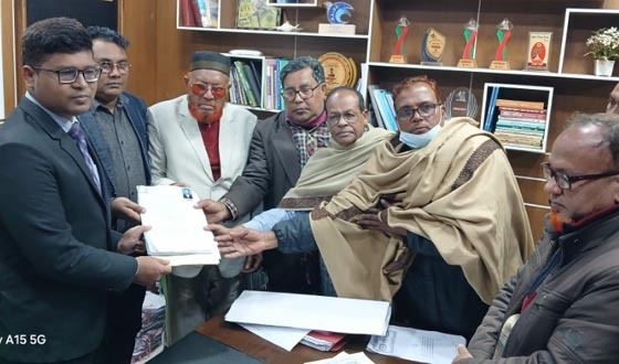 পাবনা ৩ আসনে স্বতন্ত্র প্রার্থী হিসেবে কে এম আনোয়ারুল ইসলামের মনোনয়নপত্র দাখিল