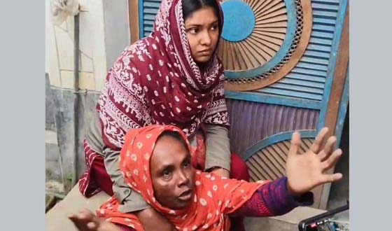 বড়াইগ্রামে বিড়াল ধরতে গিয়ে বিদ্যুৎস্পৃষ্টে শিশুর মৃত্যু