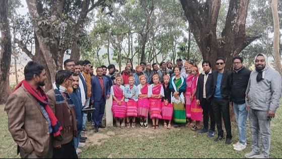 ঐতিহ্যবাহী মান্দী নৃত্যে তিনটি সাংবাদিক সংগঠনের পরিচিতি অনুষ্ঠান