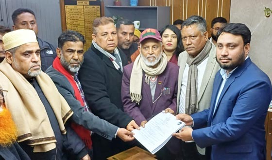 বগুড়া-৭, আসনে খালেদা জিয়া সহ বিকল্প প্রার্থী বিএনপিনেতা মিল্টনের ‎মনোনয়ন জমা