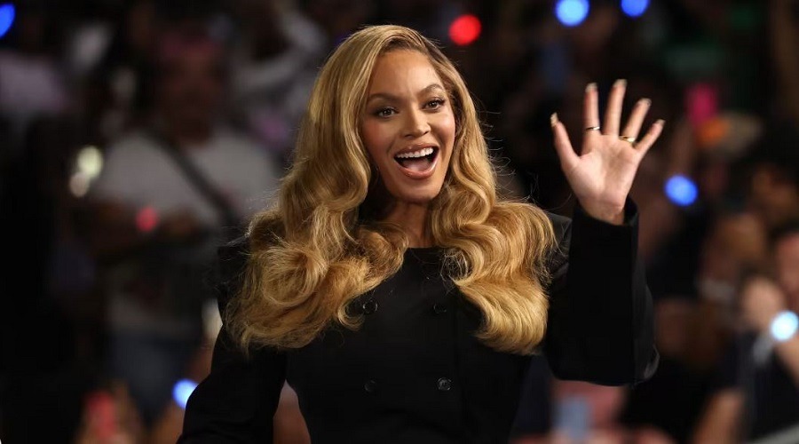 বিলিয়নেয়ারের তালিকায় নাম লেখালেন বিয়ন্সে