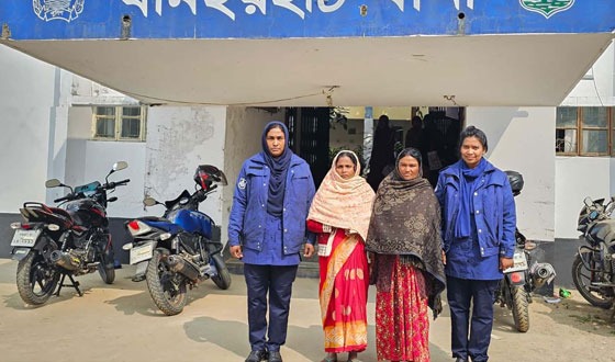 ধামইরহাটে দুই মাদক সম্রাজ্ঞী গ্রেফতার