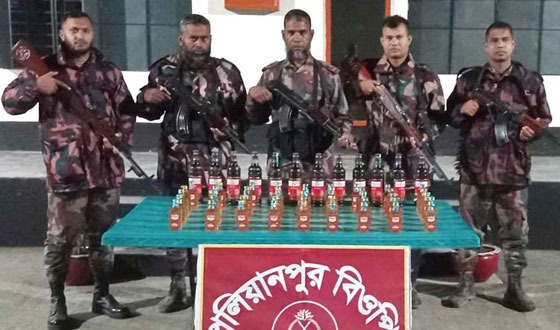 মহেশপুর সীমান্তে ১২ জনসহ গরু, মাদকদ্রব্য উদ্ধার