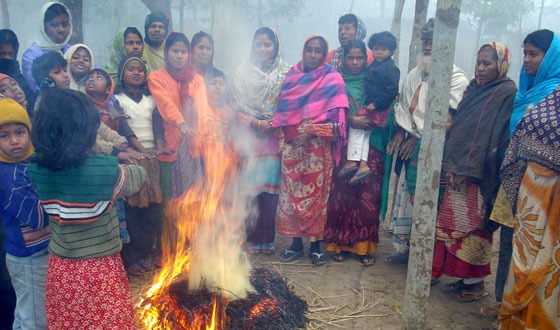 হারকাঁপানো শীতে কাঁপছে ডিমলার মানুষজন