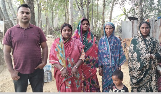 মহাদেবপুরে অজ্ঞাত রোগে মারা যাচ্ছে গরু