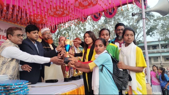 পাংশায়  জাতীয় শীতকালীন ক্রীড়া প্রতিযোগিতার পুরস্কার বিতরণী