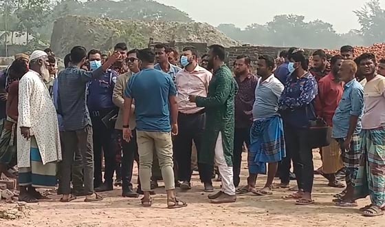 সেনবাগে ৪ অবৈধ ইটভাটার আড়াই লাখ টাকা জরিমানা