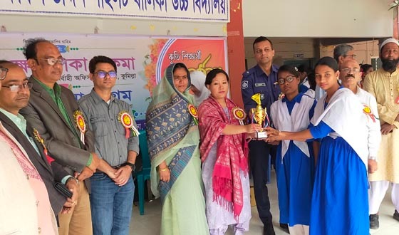 হোমনায় কৃতি শিক্ষার্থীদের সংবর্ধনা