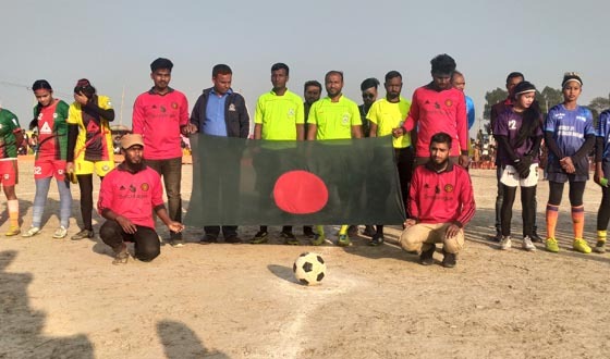 হাকিমপুরে তৌহিদী জনতার বাঁধার মুখে পন্ড হওয়া প্রমীলা ফুটবল টুর্ণামেন্ট