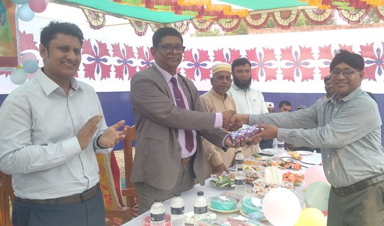 শিক্ষাকে এগিয়ে নিতে হলে কঠোর পরিশ্রম করতে হয়: সাইফুল্লাহিল আজম