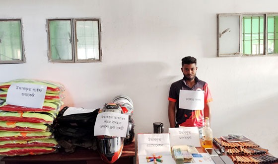 চাঁদপুরে সংঘবদ্ধ ডাকাত দলের সদস্য আটক