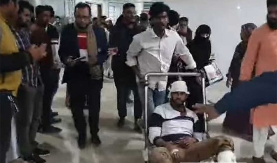 সাবেক মন্ত্রী মোজাম্মেলের বাড়িতে হামলা, আহত ১৫