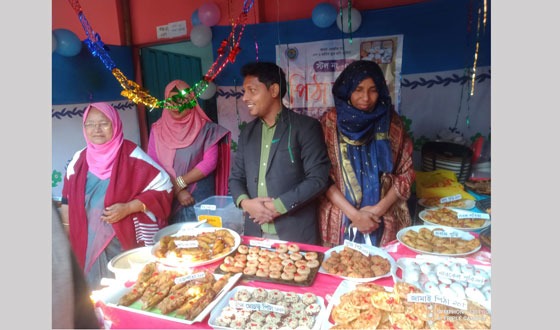 ঘোড়াঘাটে পিঠা উৎসব