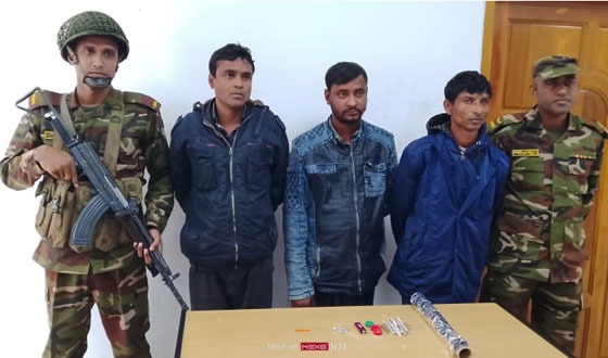 মাধবপুরে ৩ মাদক ব্যবসায়ী গ্রেফতার