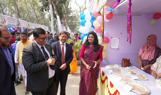 শেরপুরে তারুণ্য উৎসবে পিঠা ও পণ্য প্রদর্শনী