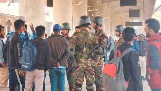 রাজশাহীতে সেনাসদস্যকে মারধরের অভিযোগে আটক ৩