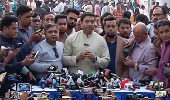 আ.লীগকে সরকারিভাবে জঙ্গি ঘোষণার দাবি জানালেন ববি হাজ্জাজ