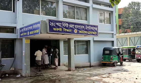 চাঁপাইনবাবগঞ্জে অটো রিকশা ছিনতাই করতে যুবককে হত্যা