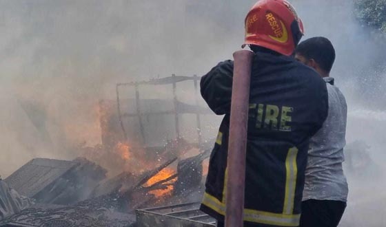 খুলনায় অগ্নিকান্ডে ৬টি ব্যবসা প্রতিষ্ঠান ভষ্মিভূত