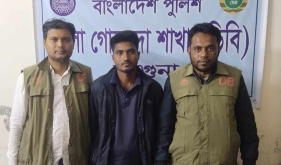 আমতলীতে ৫ কেজি গাঁজাসহ মাদক বিক্রেতা আটক