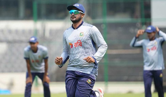 ঢাকা প্রিমিয়ার লিগে সাকিবের নতুন ঠিকানা: কিন্তু দেশে ফিরবেন কি?