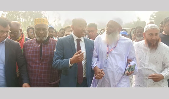 শহীদদের রক্তের সাথে যারা বেইমানী করবে তাদের কোন ছাড় নয়