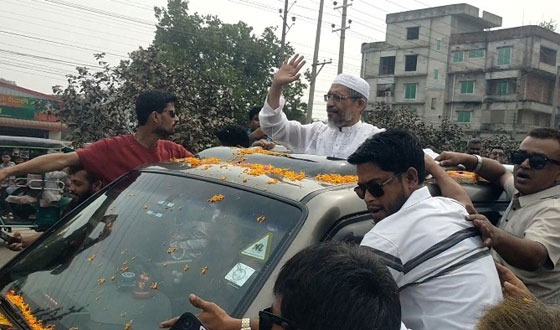 সাবেক স্বরাষ্ট প্রতিমন্ত্রিকে ভালুকায় সম্বর্ধনা