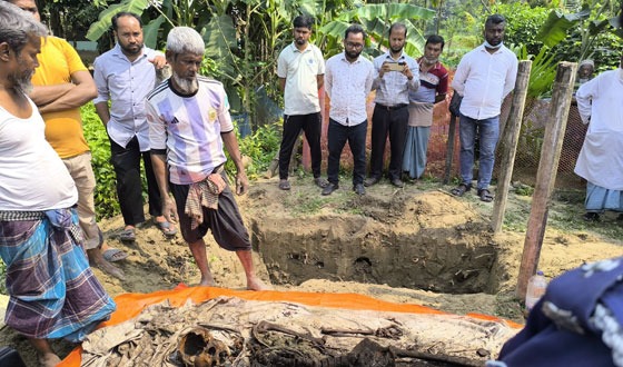 কোম্পানীগঞ্জে ১১ বছর পর শিবির কর্মীদের লাশ উত্তোলন