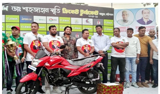 বরিশালে ক্রিকেট টুর্নামেন্টের ফাইনাল খেলা