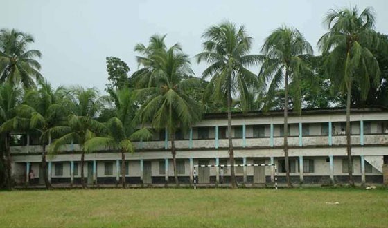 অনিয়ম-দুর্নীতিতে জর্জরিত রামু খিজারী সরকারি উচ্চ বিদ্যালয়