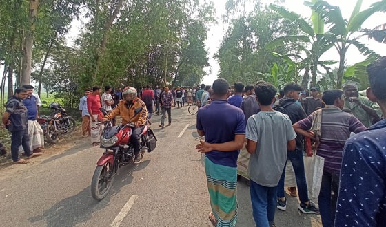 লালমনিরহাটে বাস চাপায় চাচা-ভাতিজির মৃত্যু