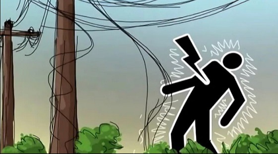 মতলবে বিদ্যুৎপৃষ্ঠে গৃহবধুর মৃত্যু